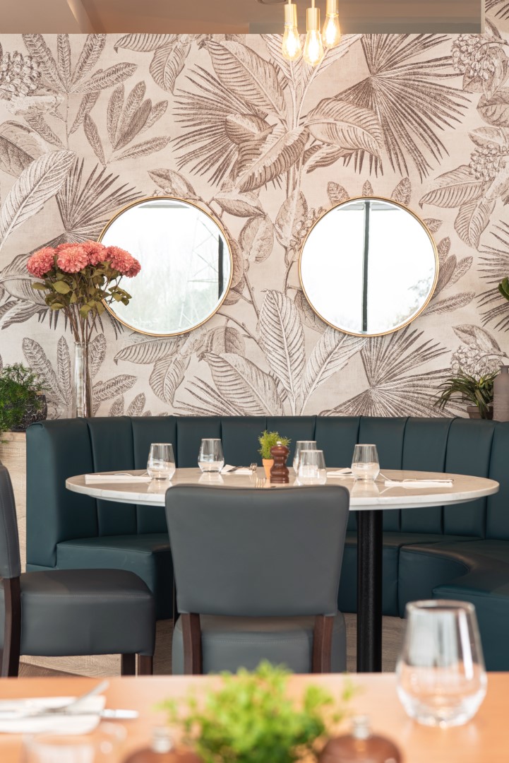 The Waterfront Hotel Gallery Wyboston Lakes